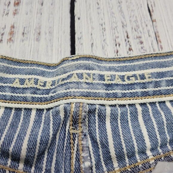 American Eagle Women's Blue 4 Striped Destroyed Ripped High Waist Jean Shorts - Picture 3 of 6